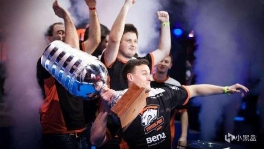 的霸主地位 的霸主地位