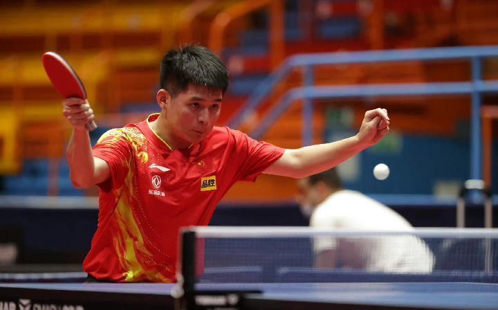 示出腐败问 示出腐败问