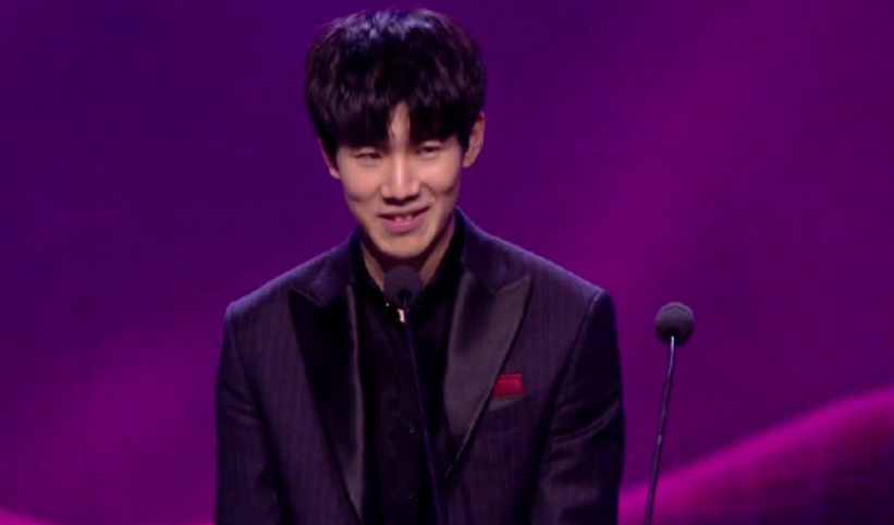 贡献了宝贵 贡献了宝贵