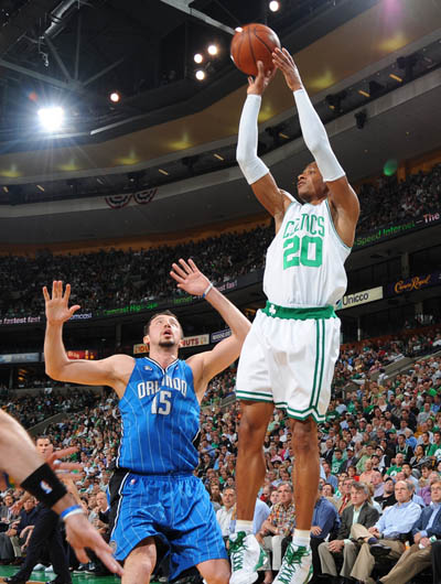 自然分布在 自然分布在