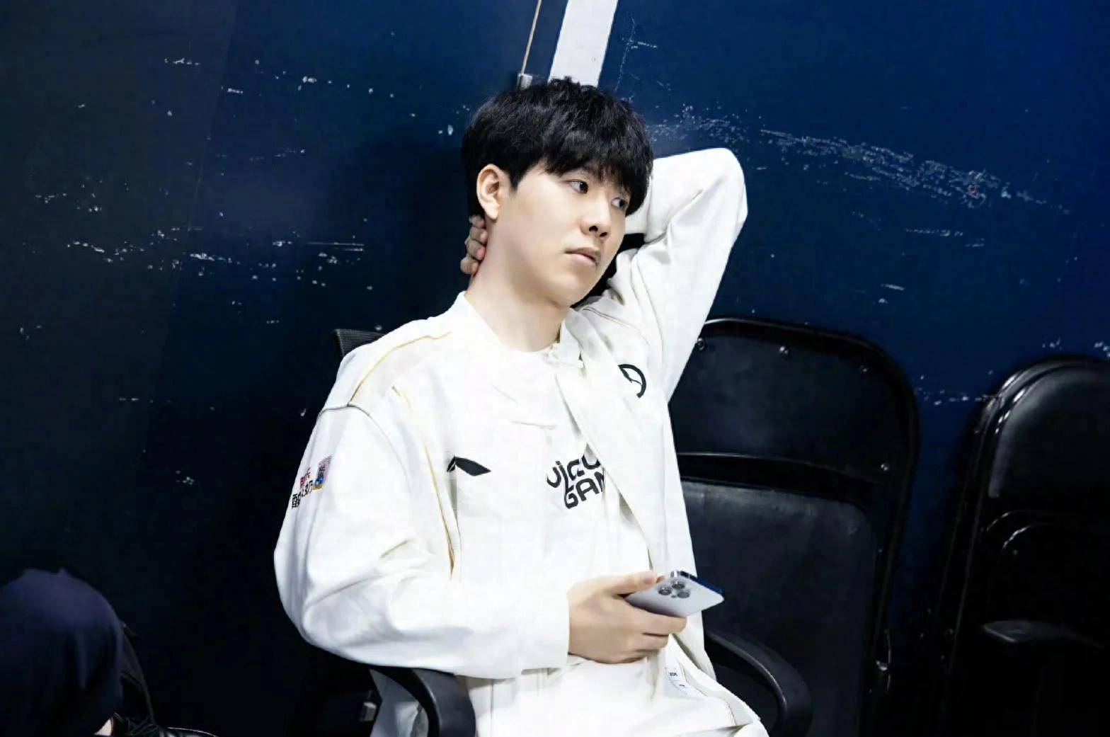 赛季波动更 赛季波动更